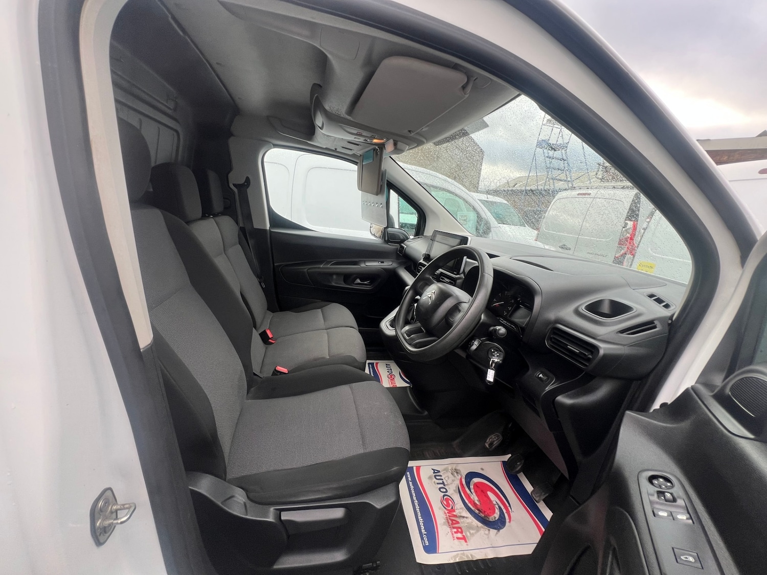 Used Citroen Berlingo 2019 for sale - 77043215: Photo 2
