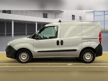 Used Vauxhall Combo 2018 for sale - 78038684: Photo