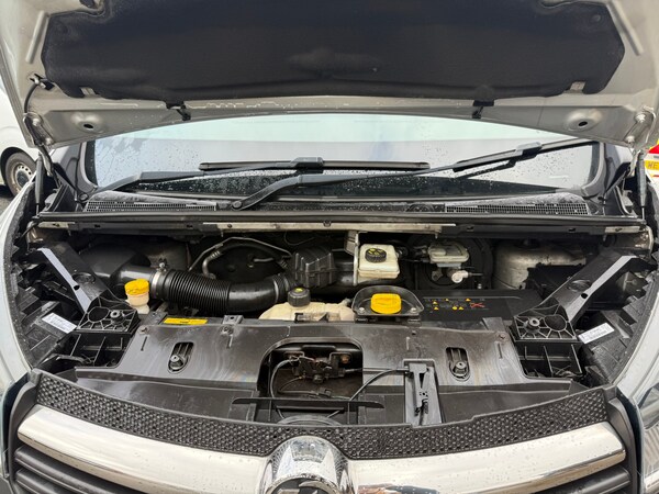 Used Vauxhall Vivaro 2016 for sale - 76208618: Photo 7