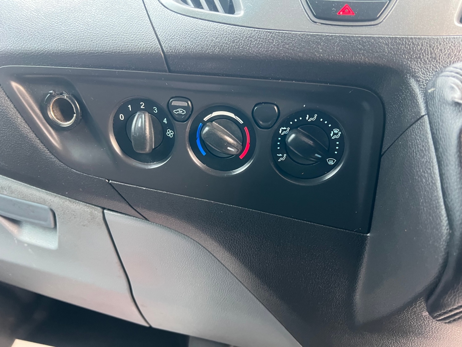 Used Ford Transit Custom 2017 for sale - 77195100: Photo 4