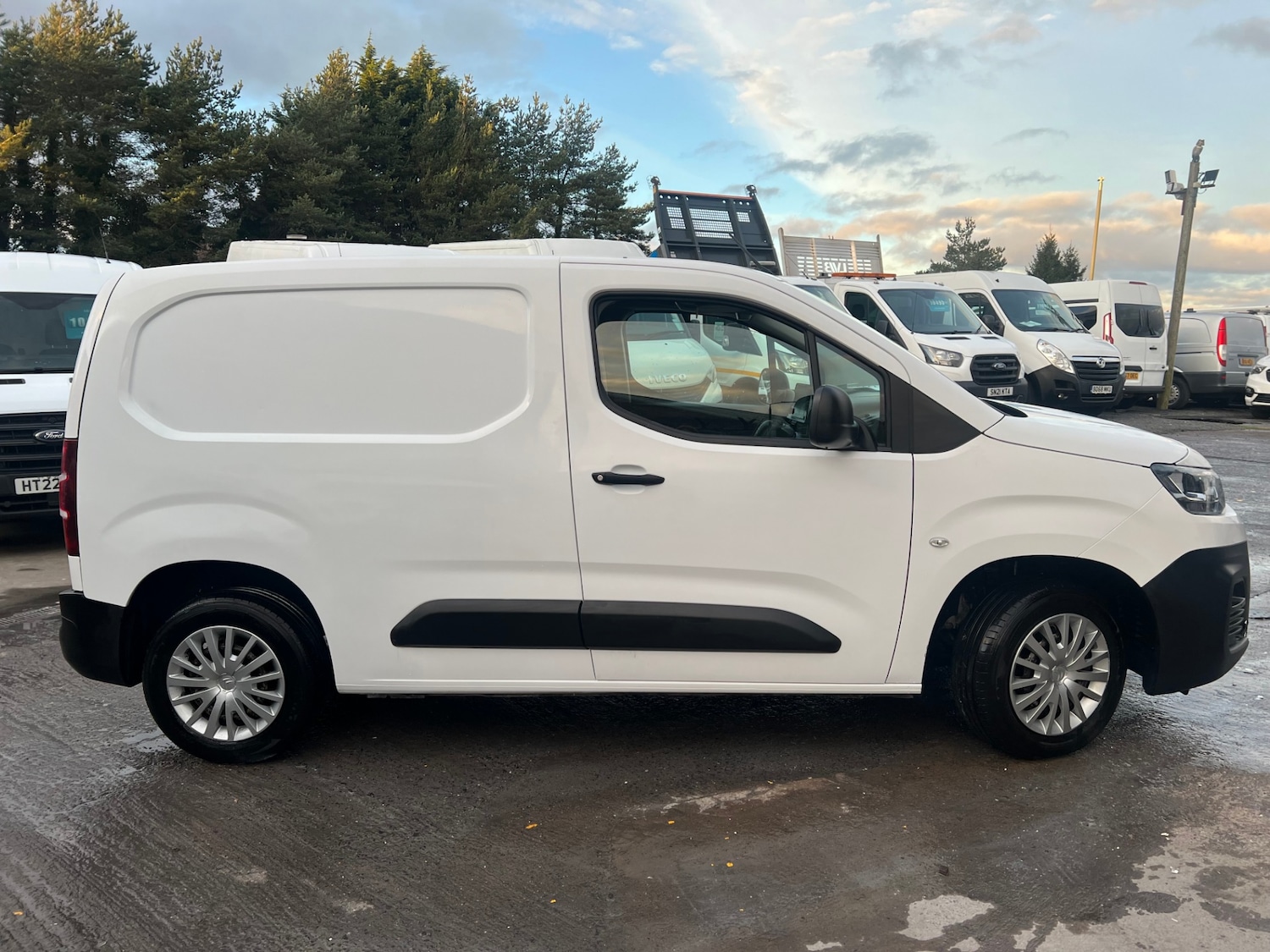 Used Citroen Berlingo 2020 for sale - 77068853: Photo 4