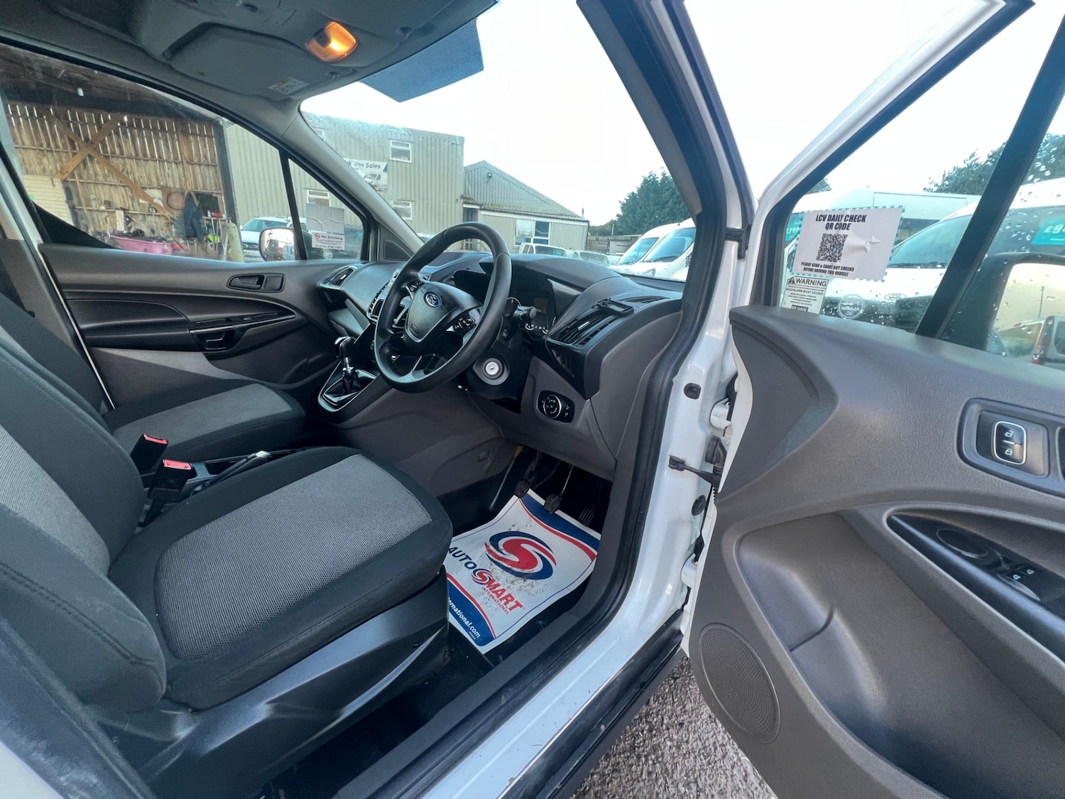 Used Ford Transit Connect 2020 for sale - 77600485: Photo 17