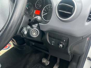 Used Peugeot Partner 2019 for sale - 77740127: Photo