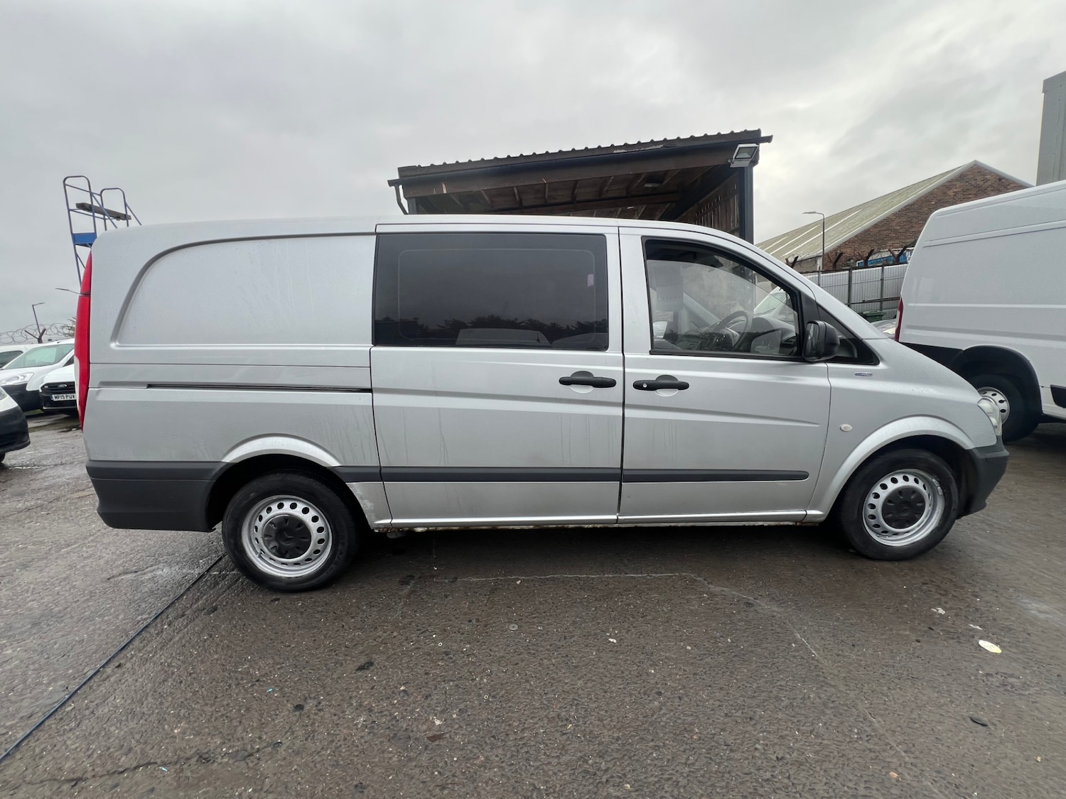 Used Mercedes-Benz Vito 2011 for sale - 76692643: Photo 8