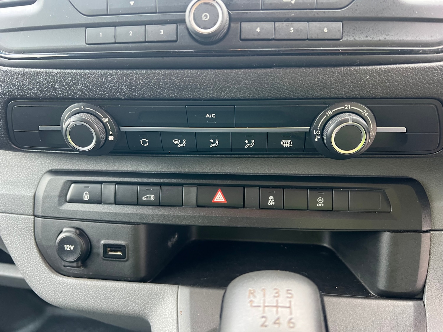 Used Vauxhall Vivaro 2021 for sale - 77961256: Photo 3