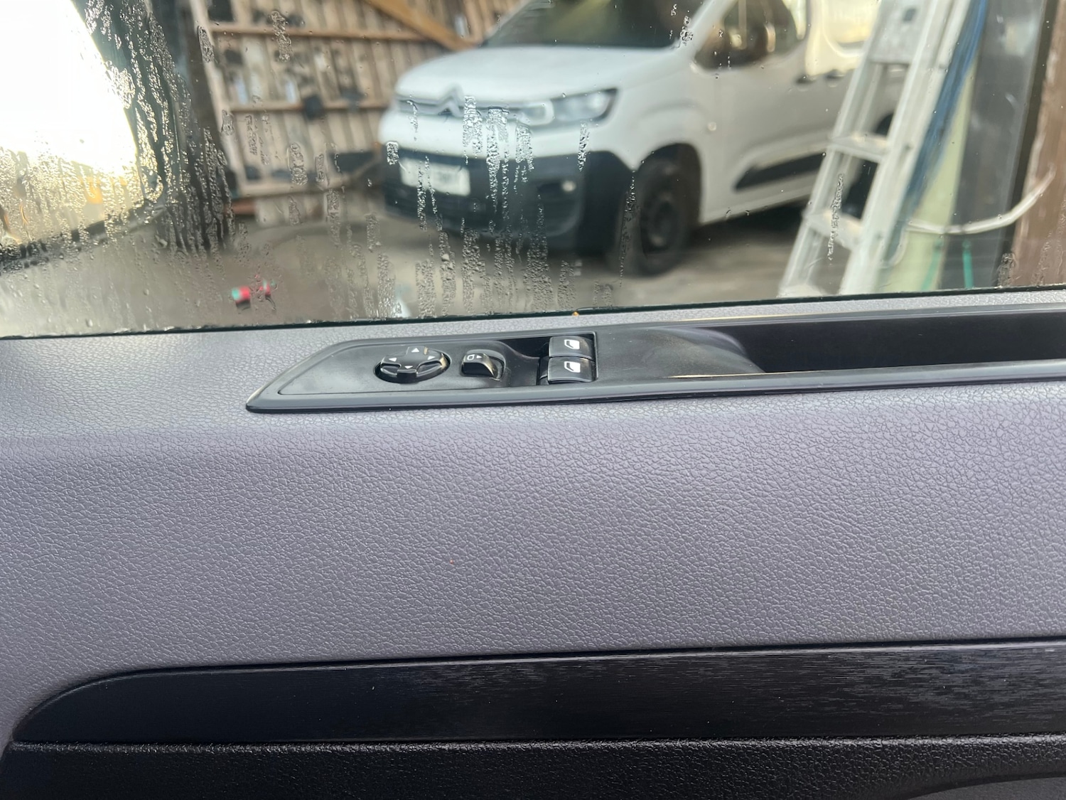 Used Vauxhall Vivaro 2022 for sale - 77195150: Photo 10