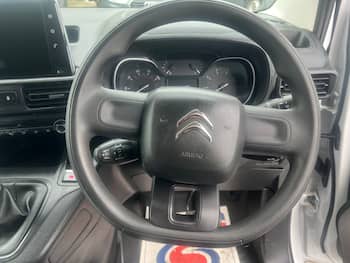 Used Citroen Berlingo 2023 for sale - 79849325: Photo