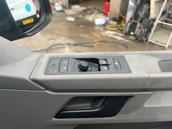 Used Volkswagen Transporter 2021 for sale - 76844797: Photo