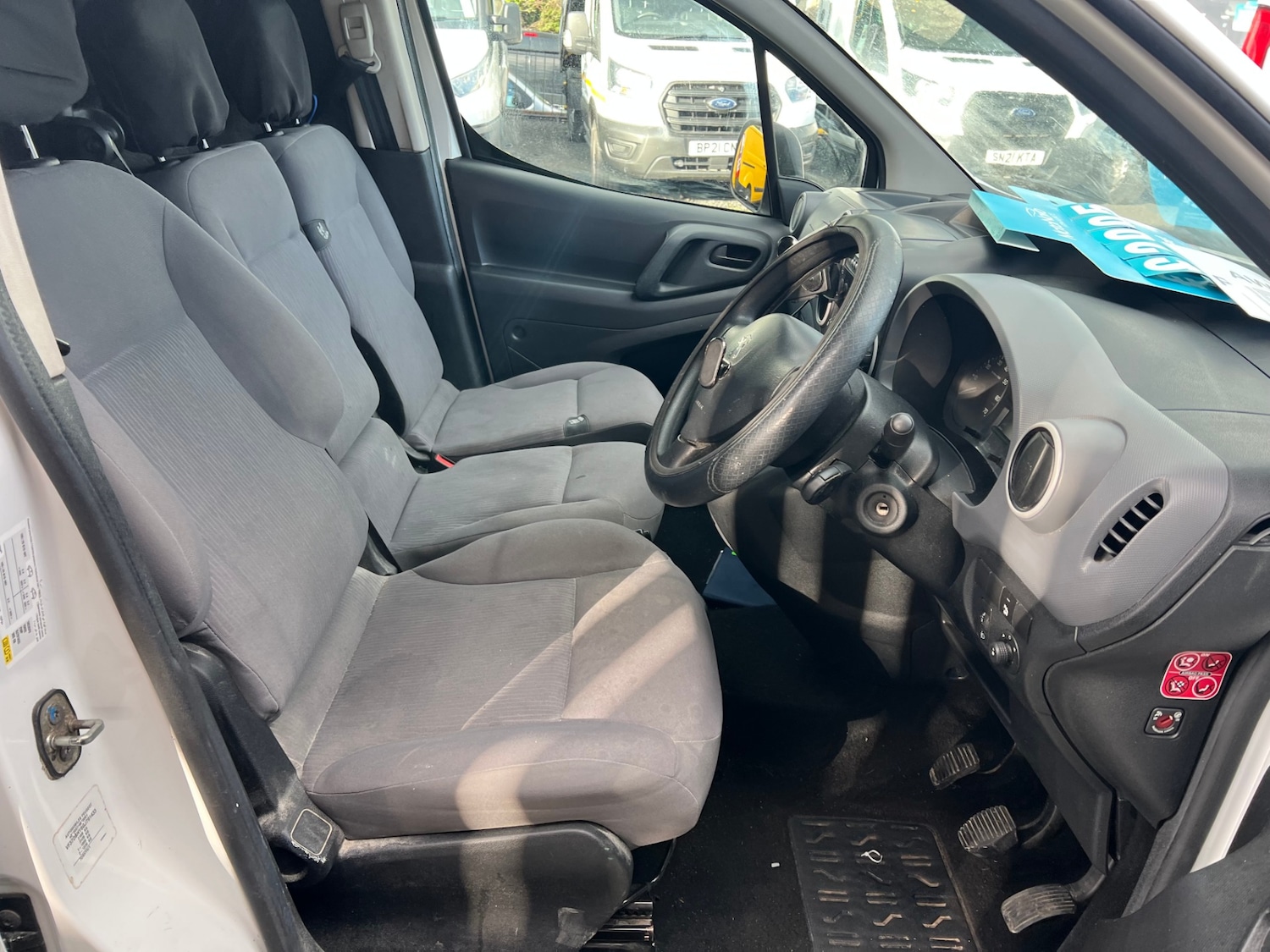 Used Peugeot Partner 2016 for sale - 77044232: Photo 2