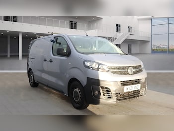 Vauxhall Vivaro feature image