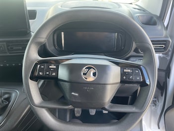 Used Vauxhall Combo 2024 for sale - 79523112: Photo