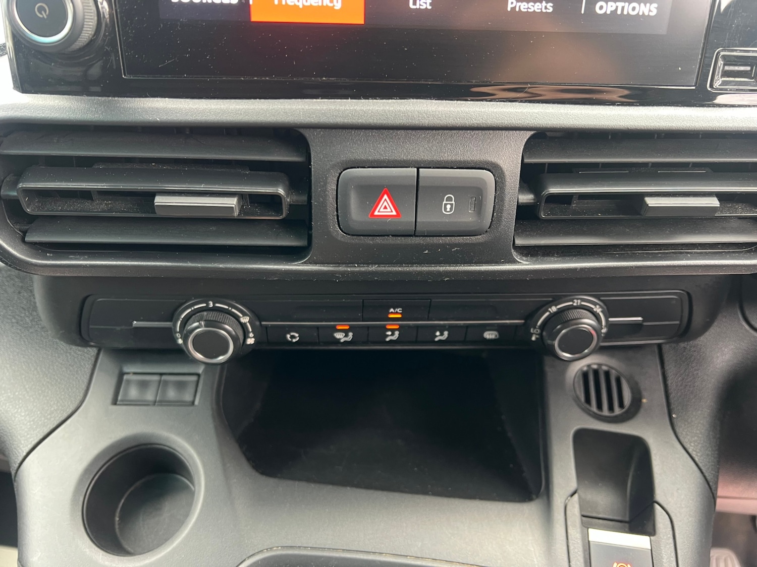 Used Citroen Berlingo 2020 for sale - 76958064: Photo 9