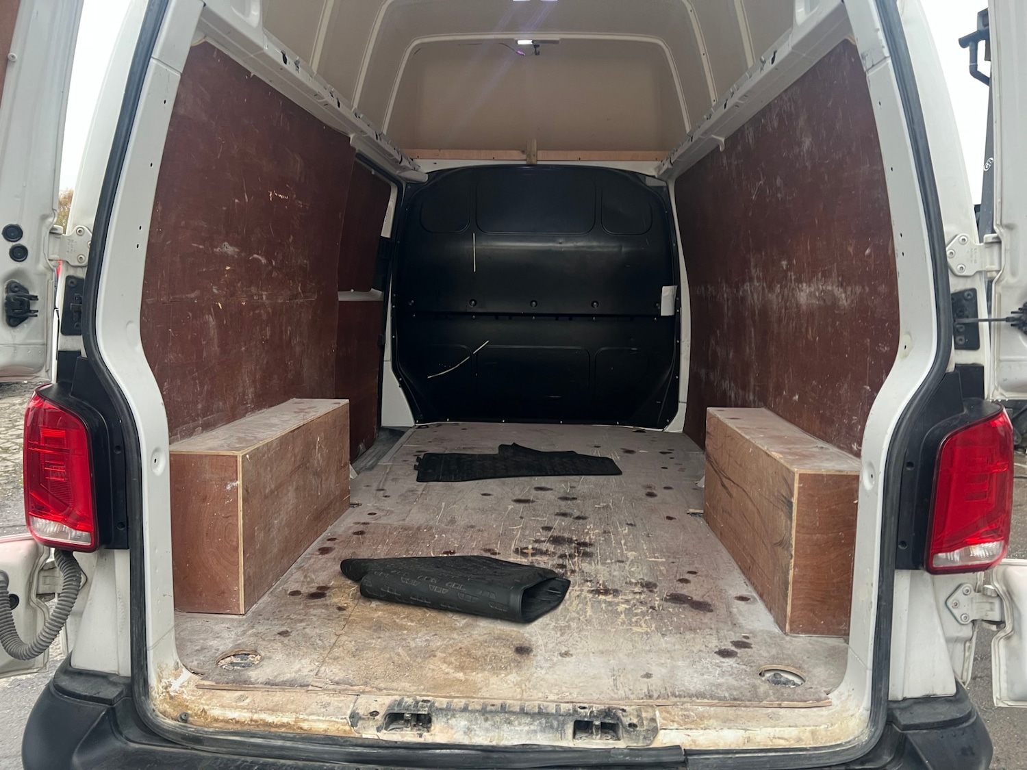 Used Volkswagen Transporter 2021 for sale - 76884522: Photo 5