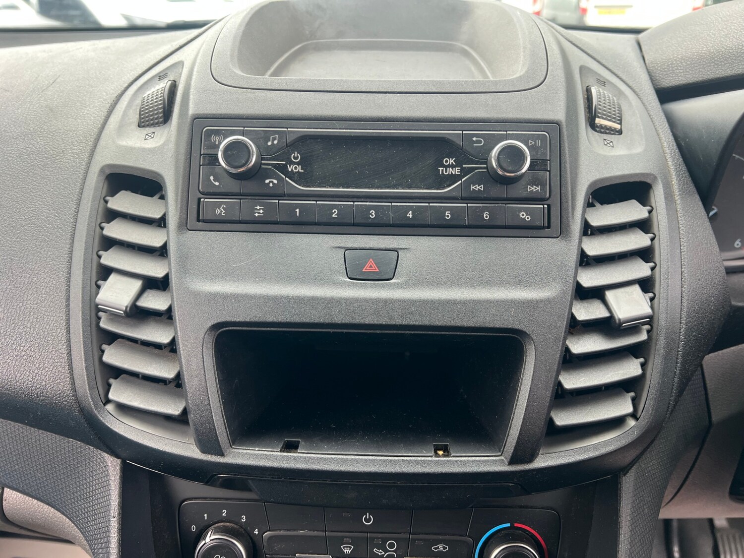 Used Ford Transit Connect 2020 for sale - 76491851: Photo 3