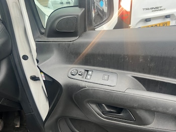 Used Citroen Berlingo 2021 for sale - 76844795: Photo