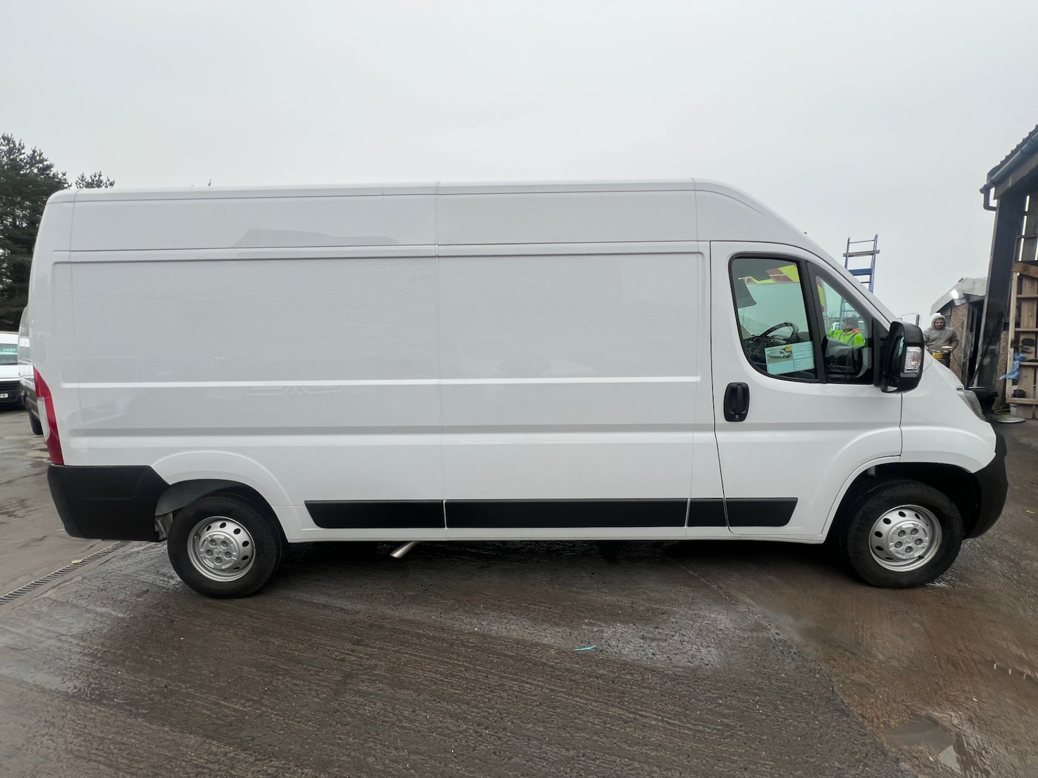 Used Vauxhall Movano 2023 for sale - 77528931: Photo 2