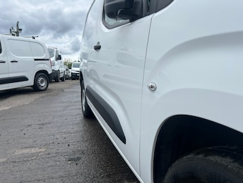 Used Citroen Berlingo 2020 for sale - 75649709: Photo