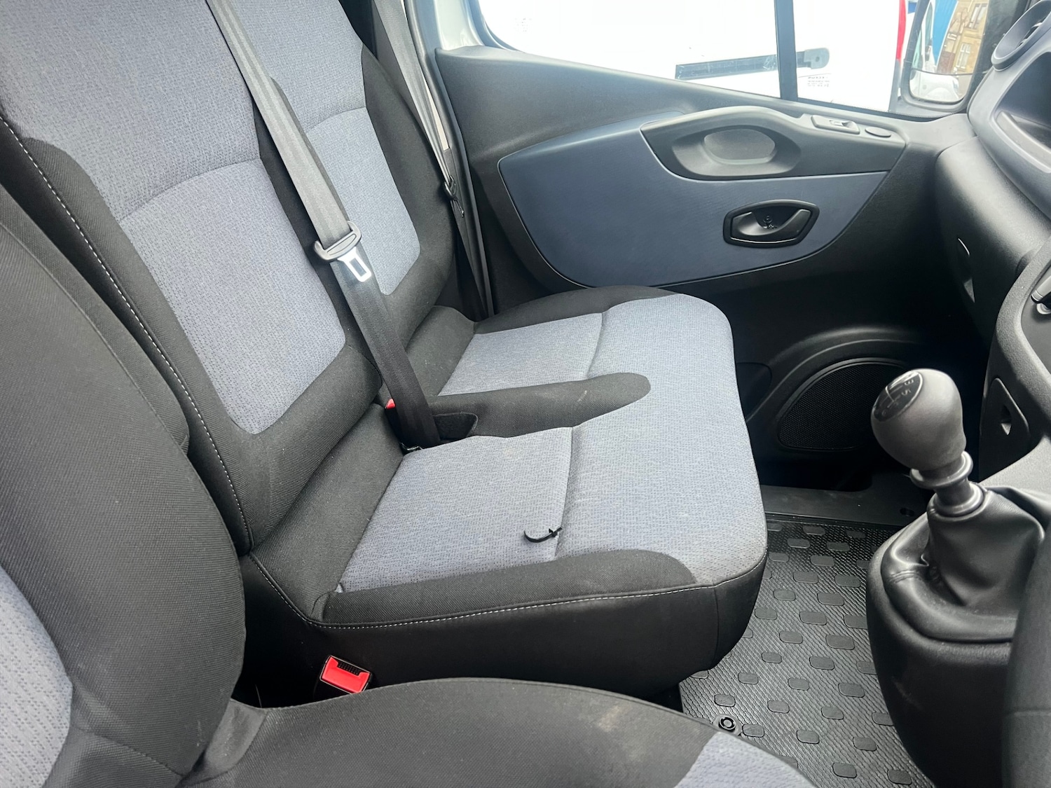 Used Vauxhall Vivaro 2018 for sale - 76416183: Photo 4