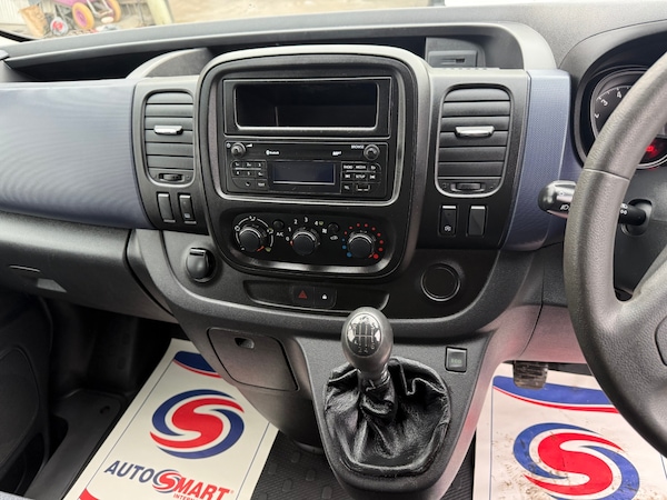 Used Vauxhall Vivaro 2016 for sale - 76233880: Photo 3