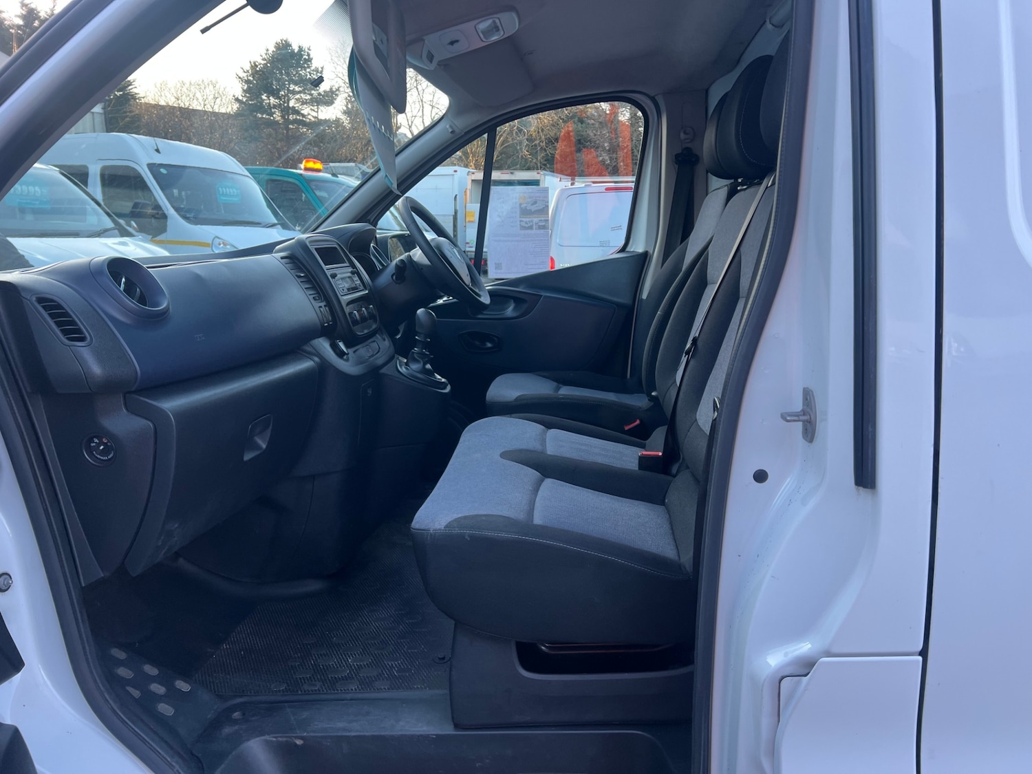 Used Vauxhall Vivaro 2017 for sale - 78038484: Photo 17