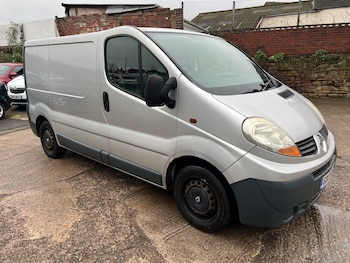 Renault Trafic feature image