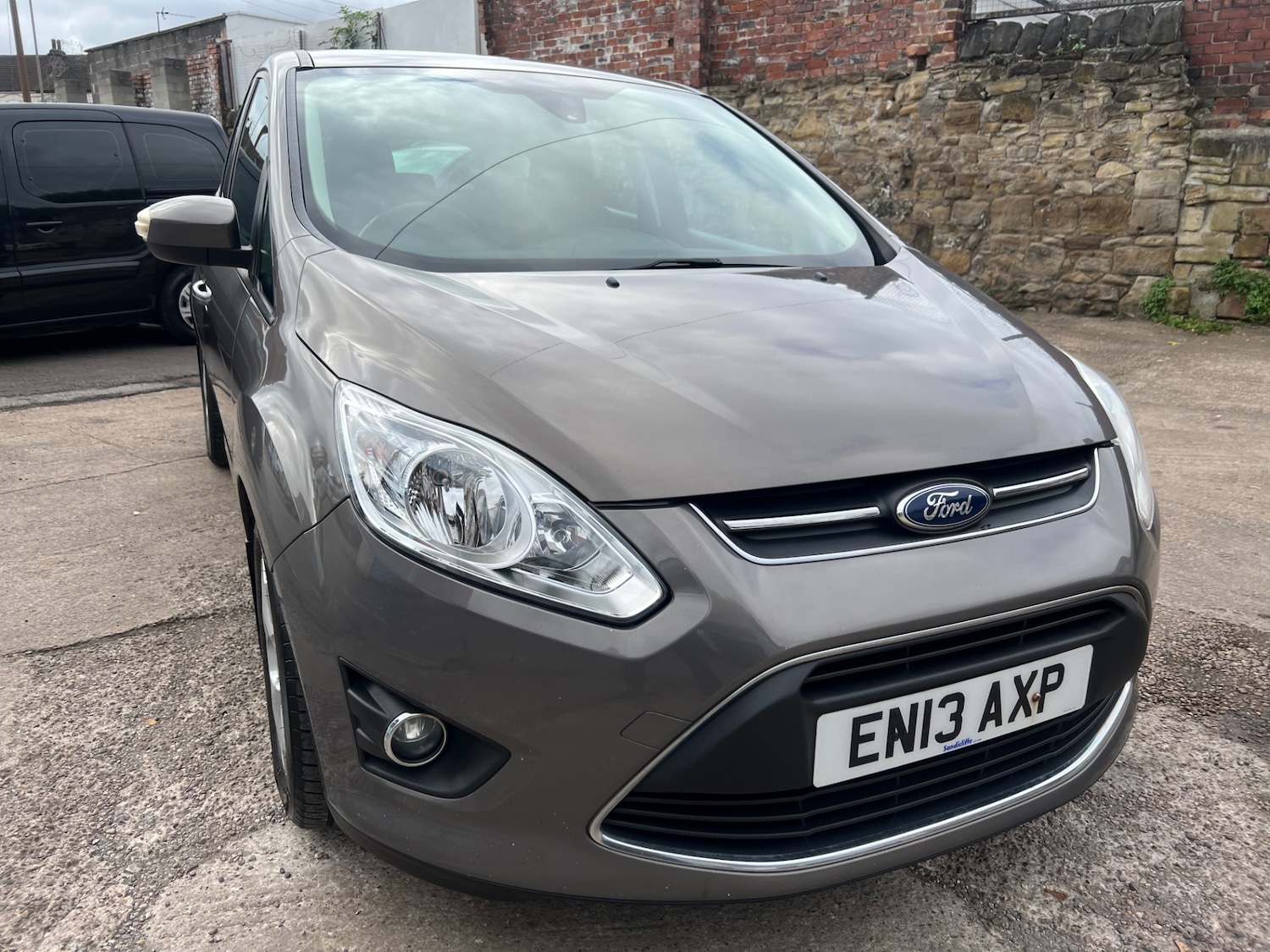 Used Ford C-Max 2013 for sale - 76316542: Photo 2