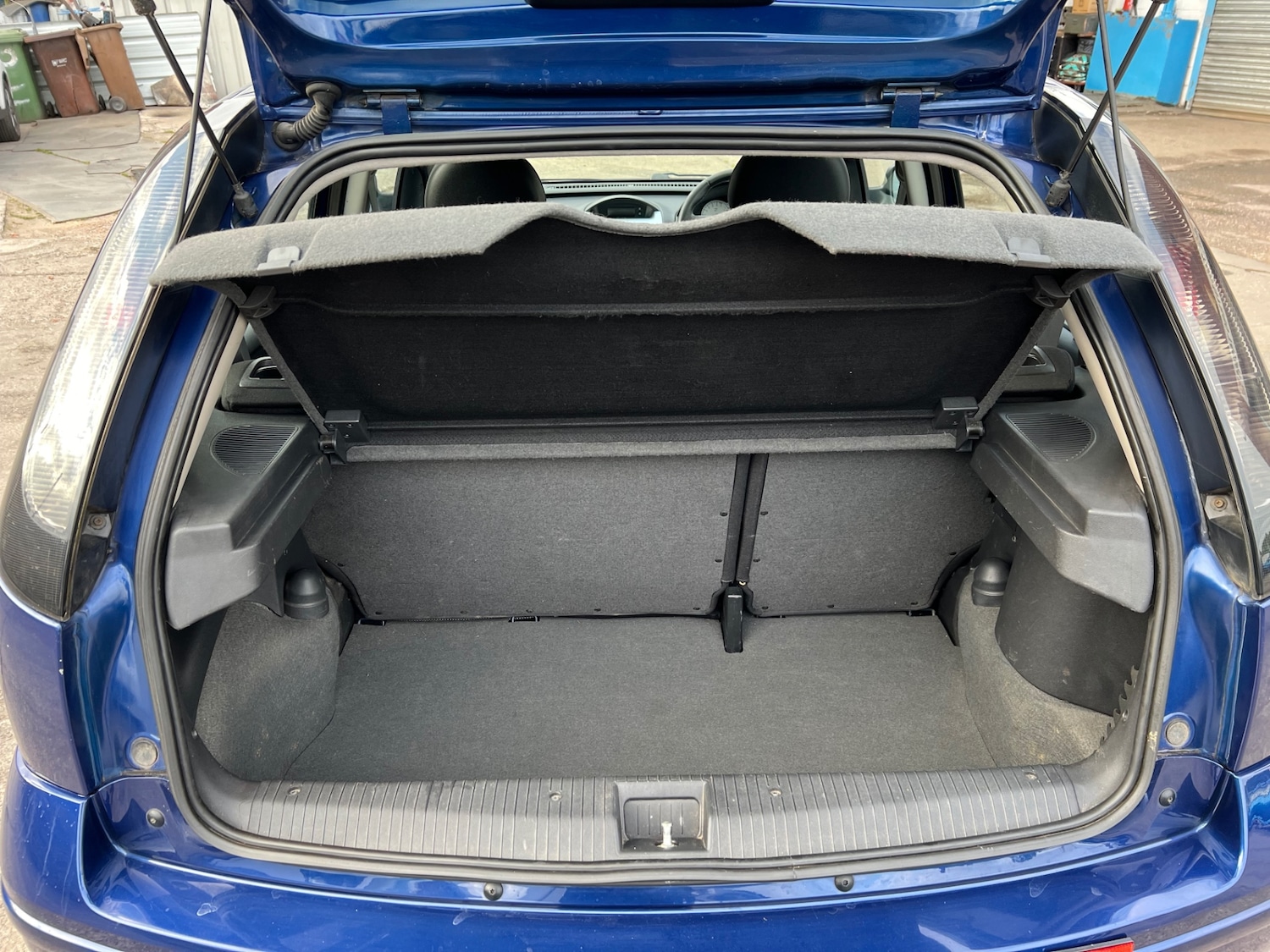 Vehicle 25