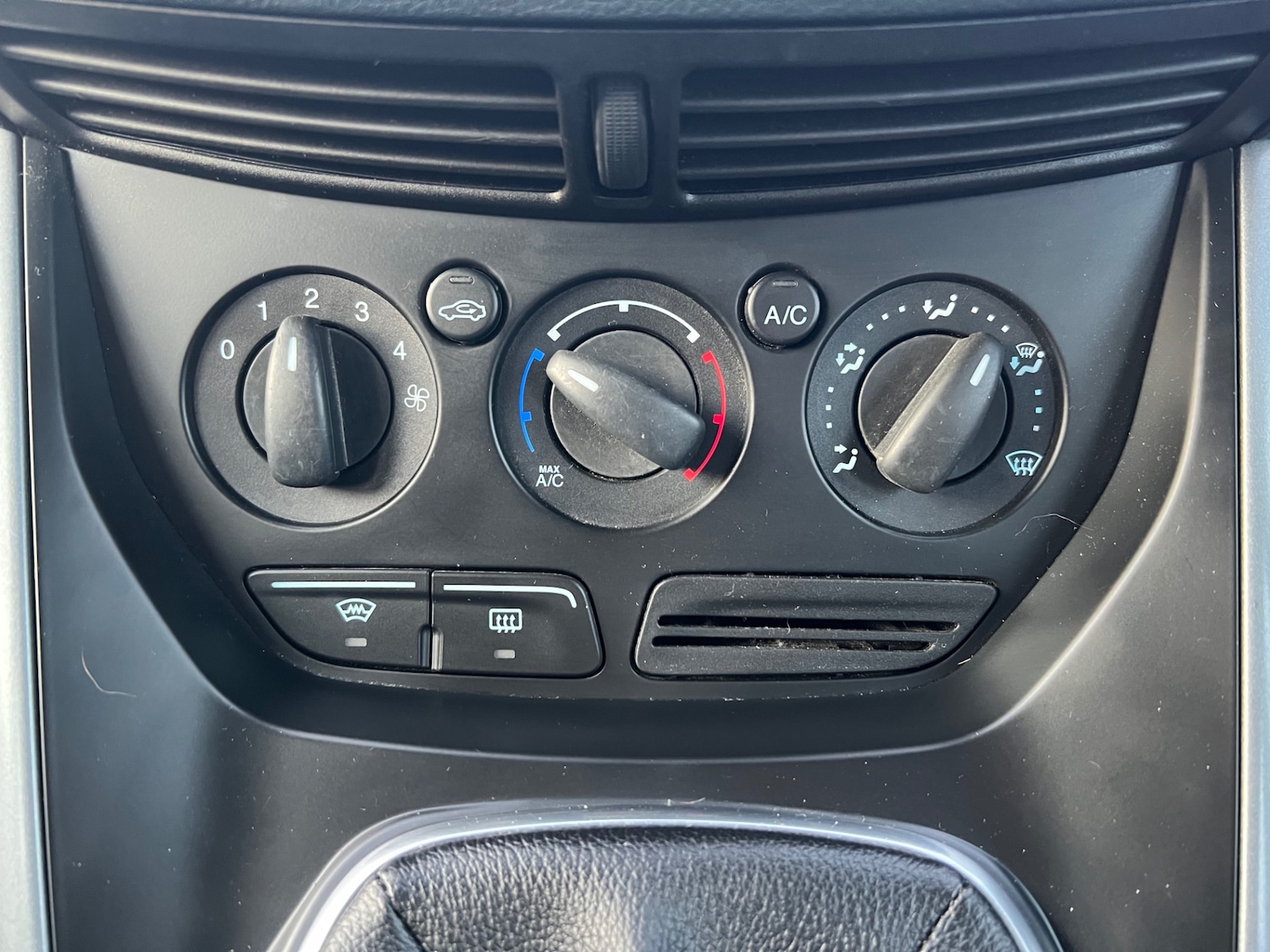 Used Ford C-Max 2012 for sale - 78061522: Photo 22