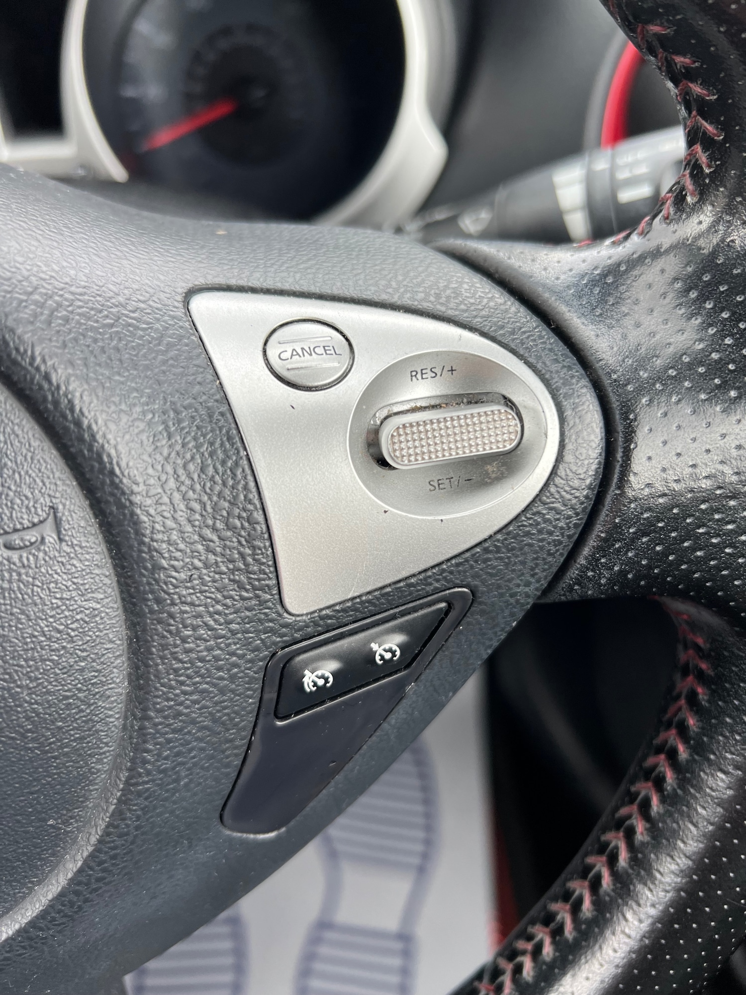 Used Nissan Juke 2016 for sale - 76560197: Photo 25