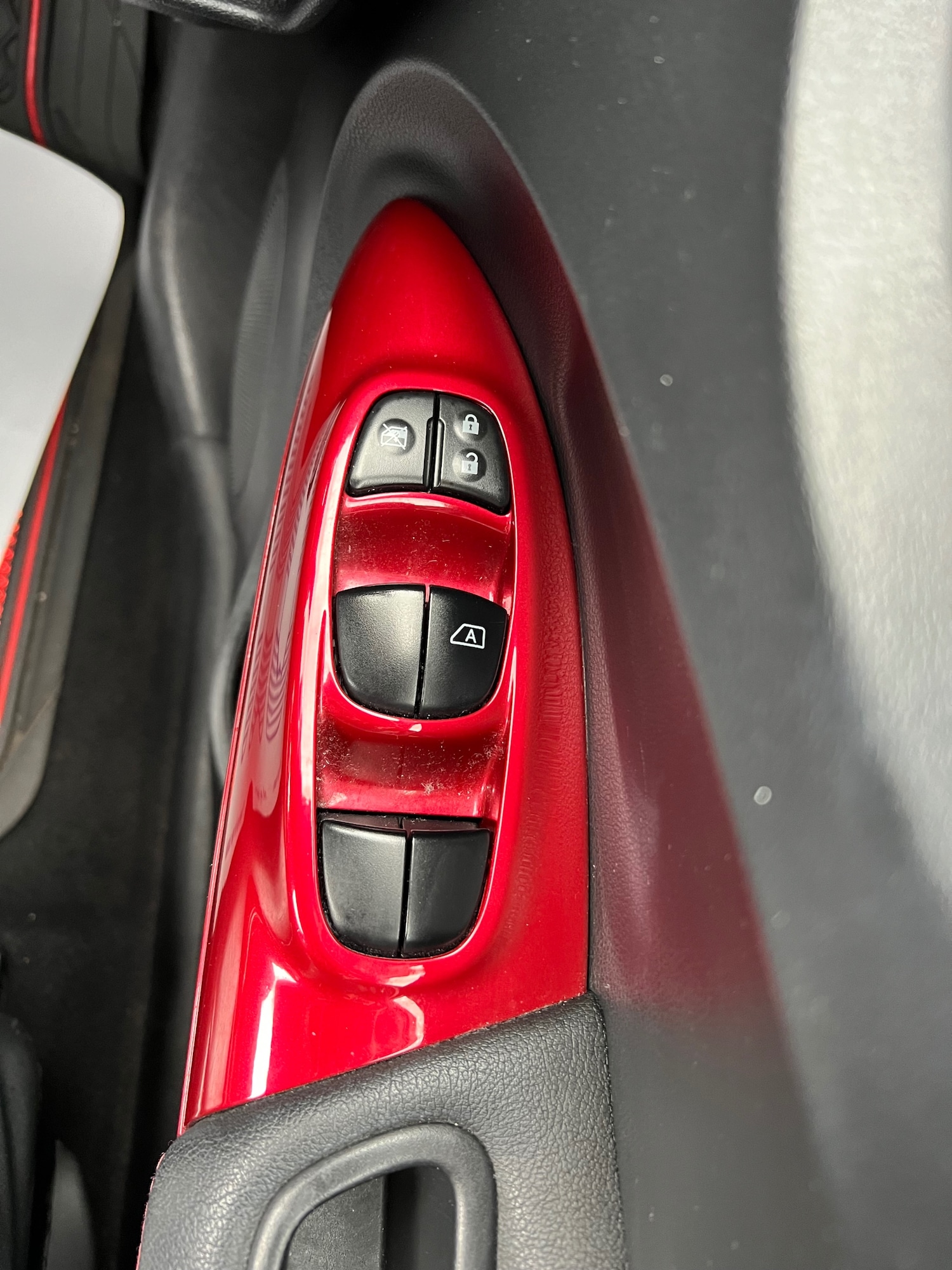 Used Nissan Juke 2016 for sale - 76560197: Photo 28