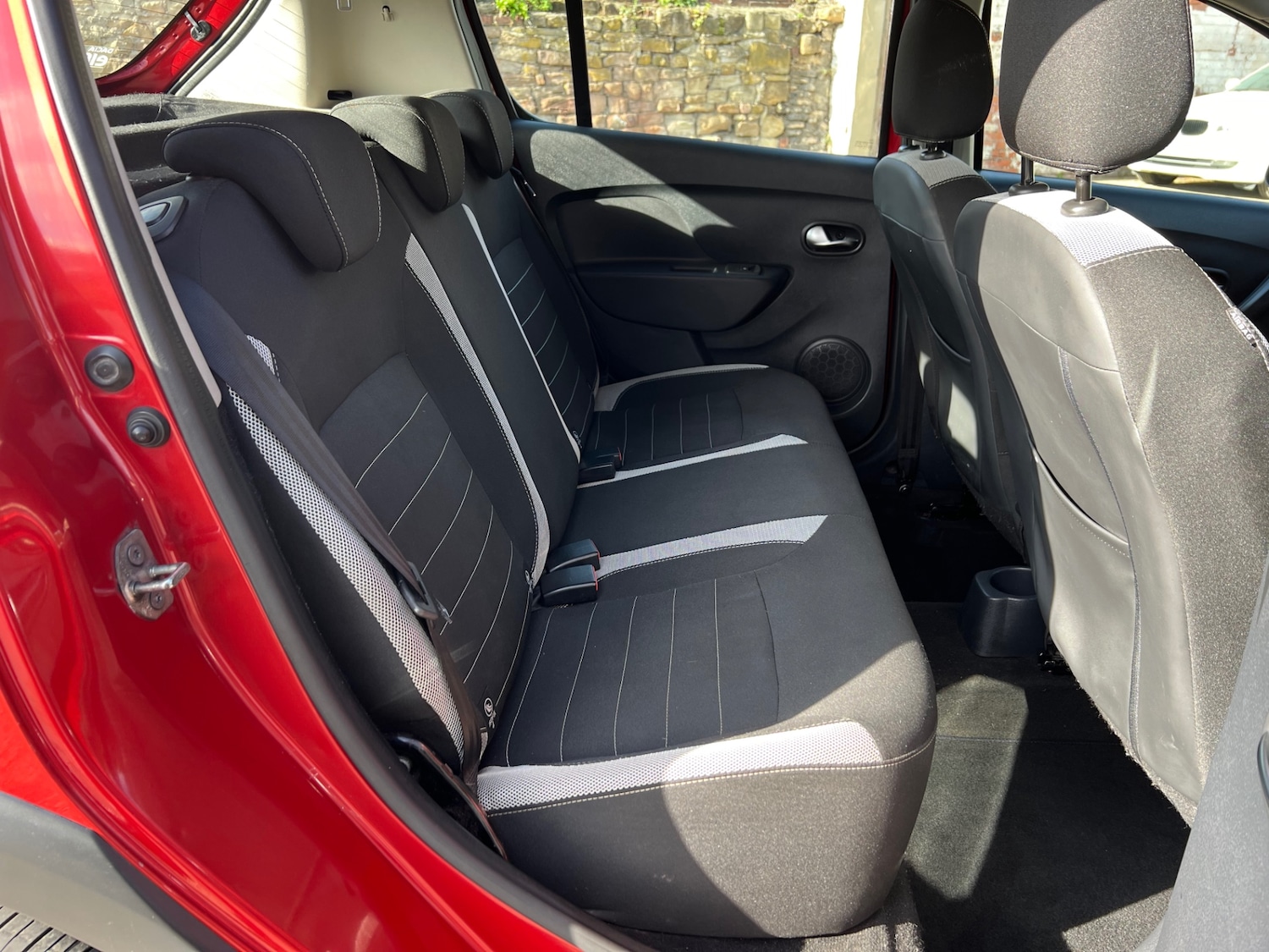 Used Dacia Sandero Stepway 2017 for sale - 76316567: Photo 15