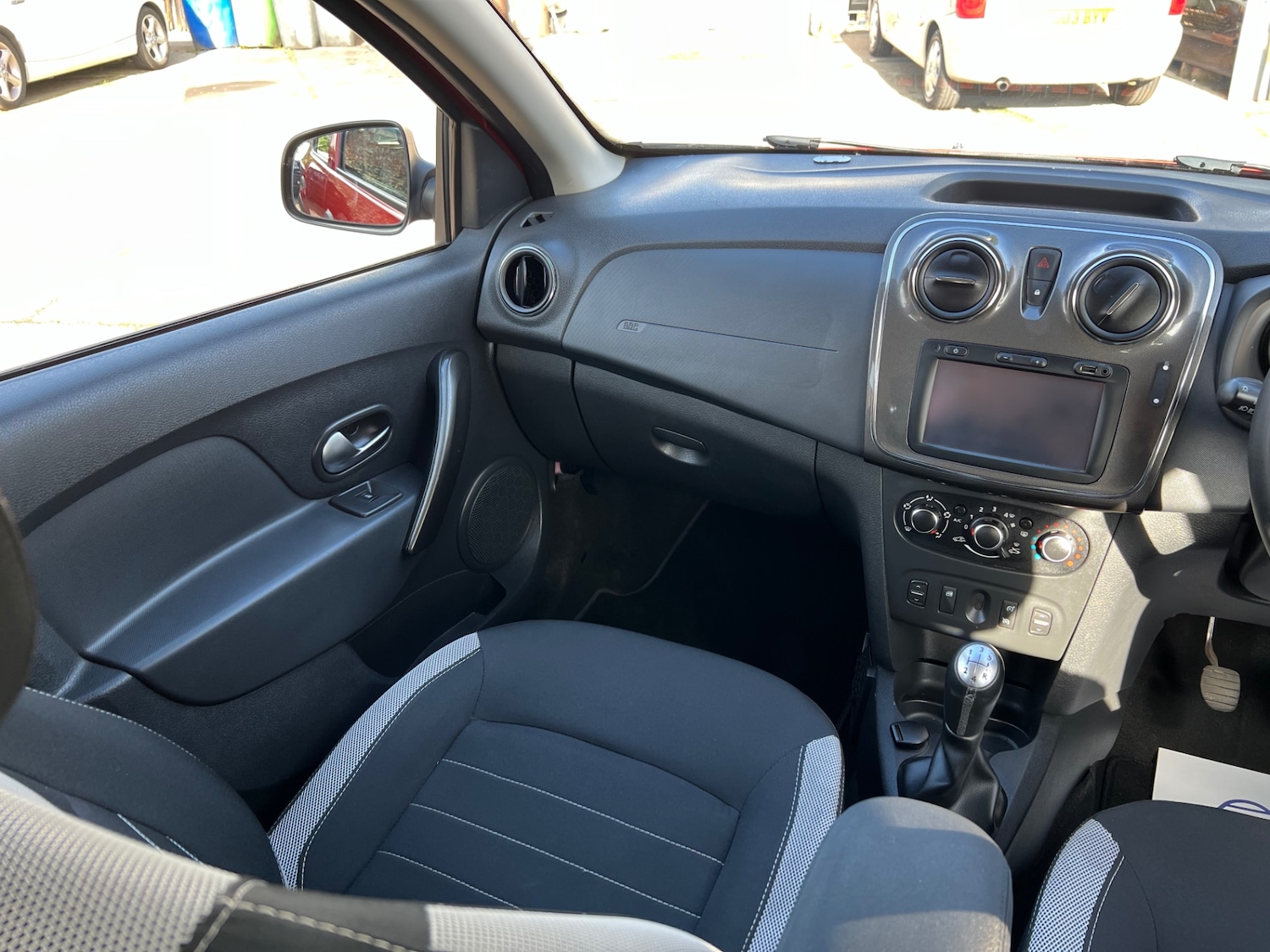 Used Dacia Sandero Stepway 2017 for sale - 76316567: Photo 20