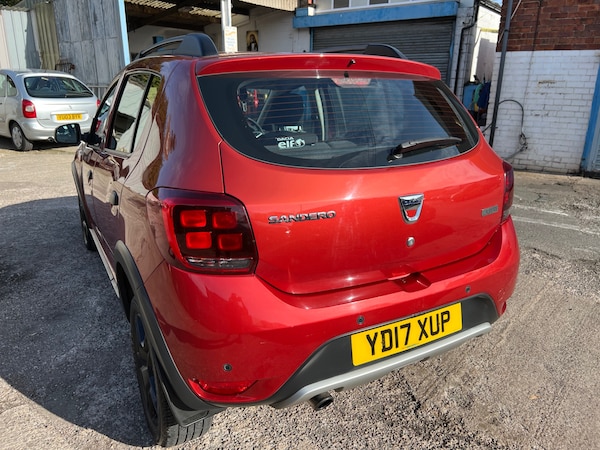 Used Dacia Sandero Stepway 2017 for sale - 76316567: Photo 8