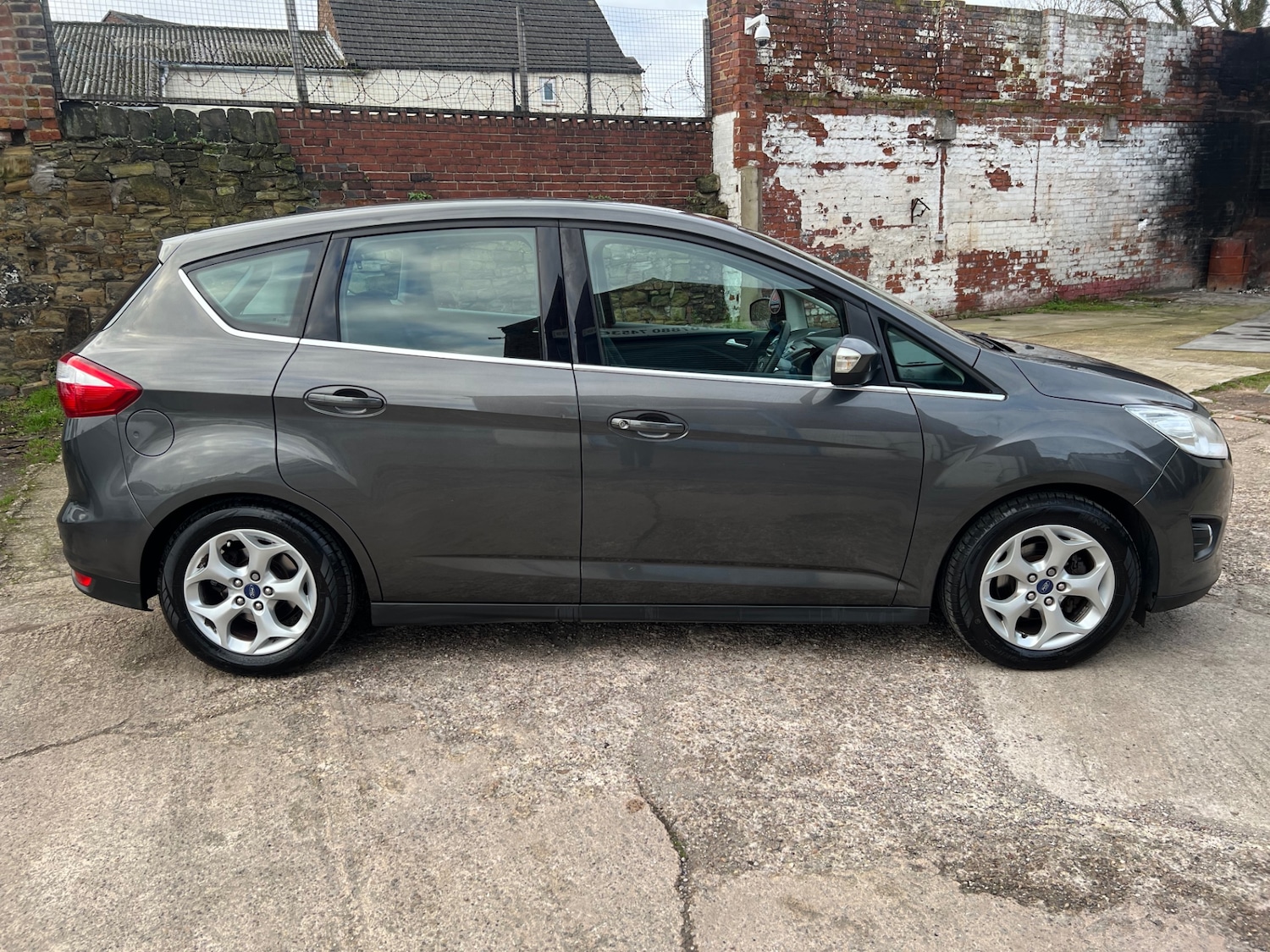 Used Ford C-Max 2015 for sale - 77679689: Photo 12