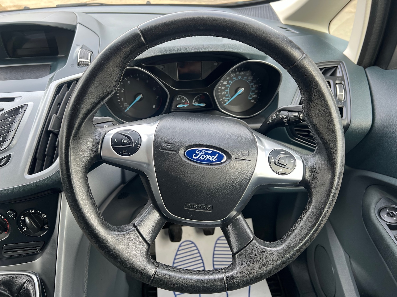 Used Ford C-Max 2015 for sale - 77679689: Photo 27