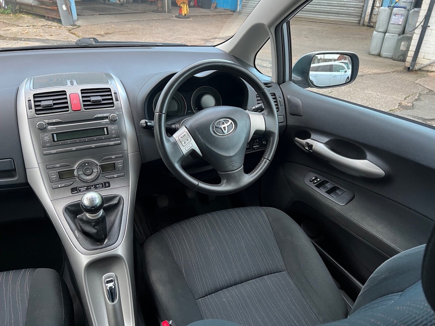 Used Toyota Auris 2009 for sale - 77020662: Photo 18