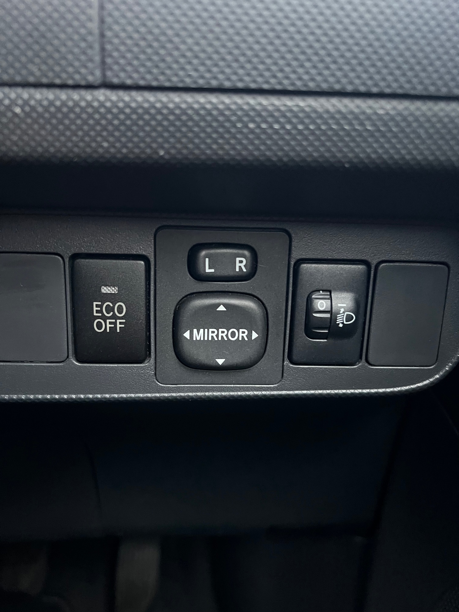 Used Toyota Auris 2009 for sale - 77020662: Photo 24