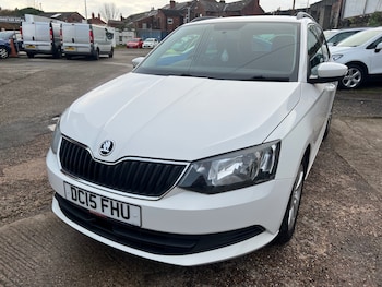 Used Skoda Fabia 2015 for sale - 77160028: Photo