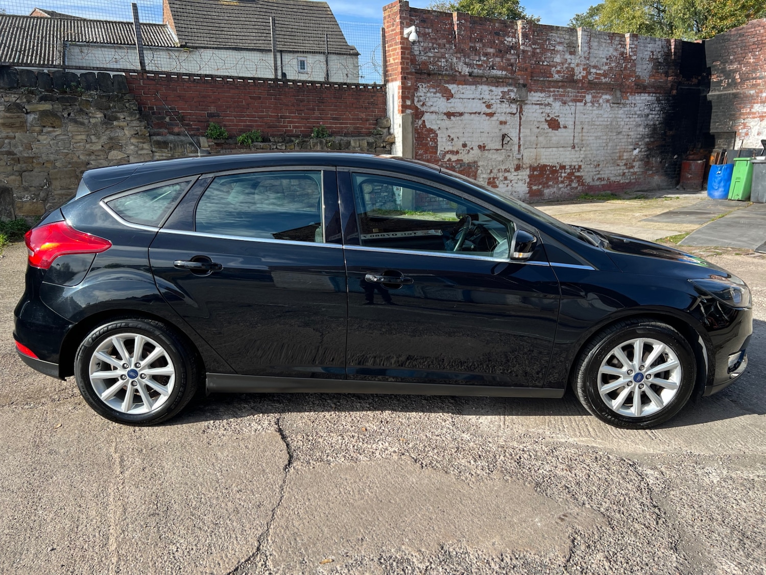Used Ford Focus 2017 for sale - 76394928: Photo 12
