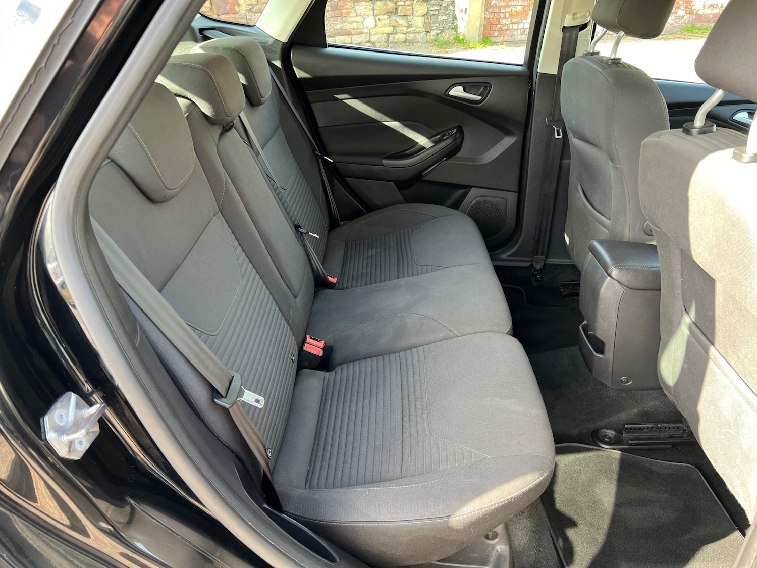 Used Ford Focus 2017 for sale - 76394928: Photo 15