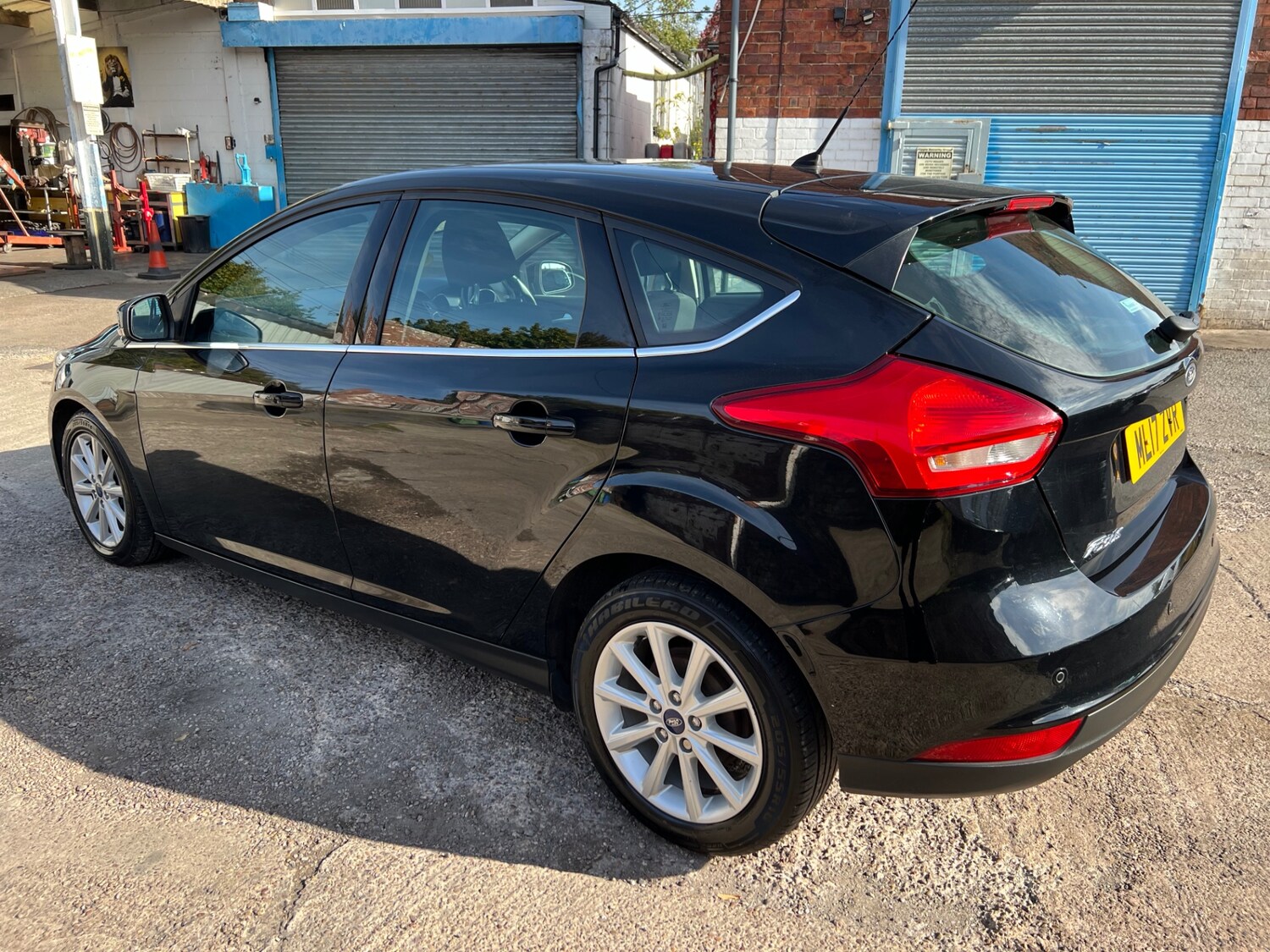Used Ford Focus 2017 for sale - 76394928: Photo 7