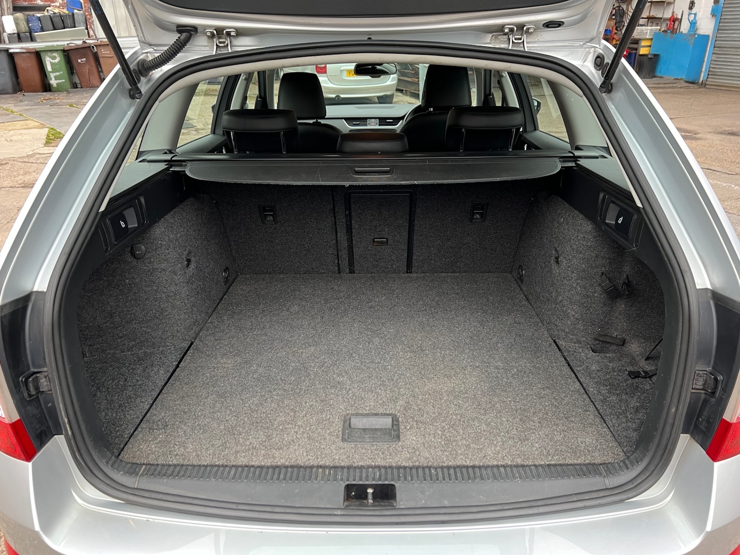 Used Skoda Octavia 2015 for sale - 76394942: Photo 28