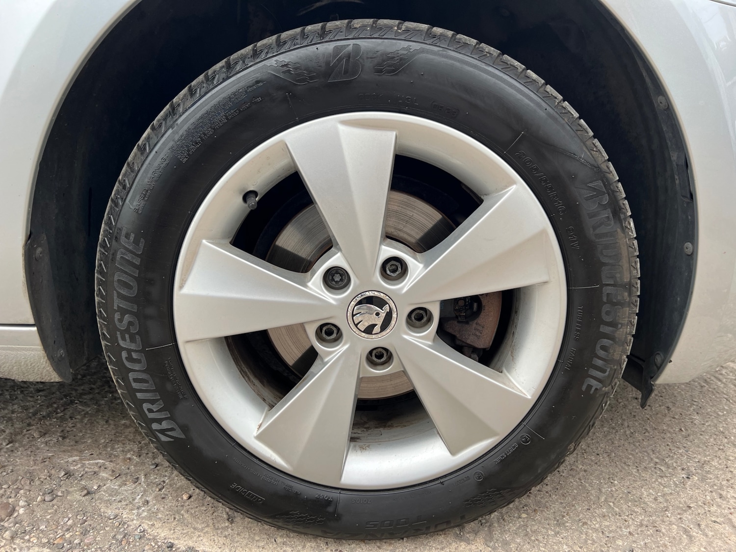 Used Skoda Octavia 2015 for sale - 76394942: Photo 29