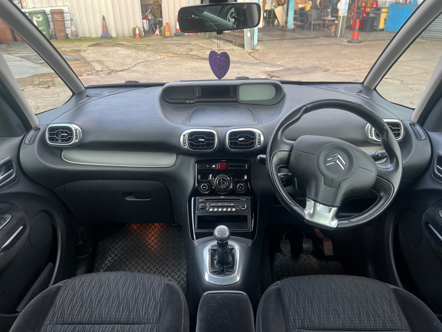 Used Citroen C3 Picasso 2009 for sale - 77679578: Photo 17