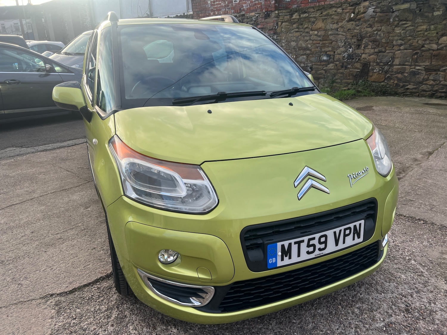 Used Citroen C3 Picasso 2009 for sale - 77679578: Photo 2
