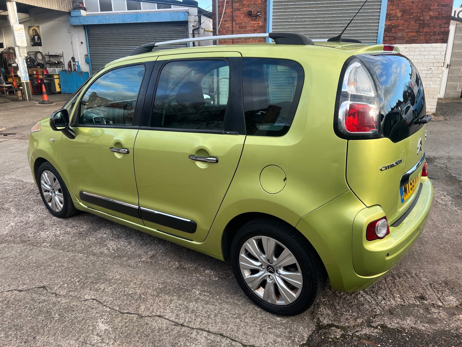 Used Citroen C3 Picasso 2009 for sale - 77679578: Photo 7