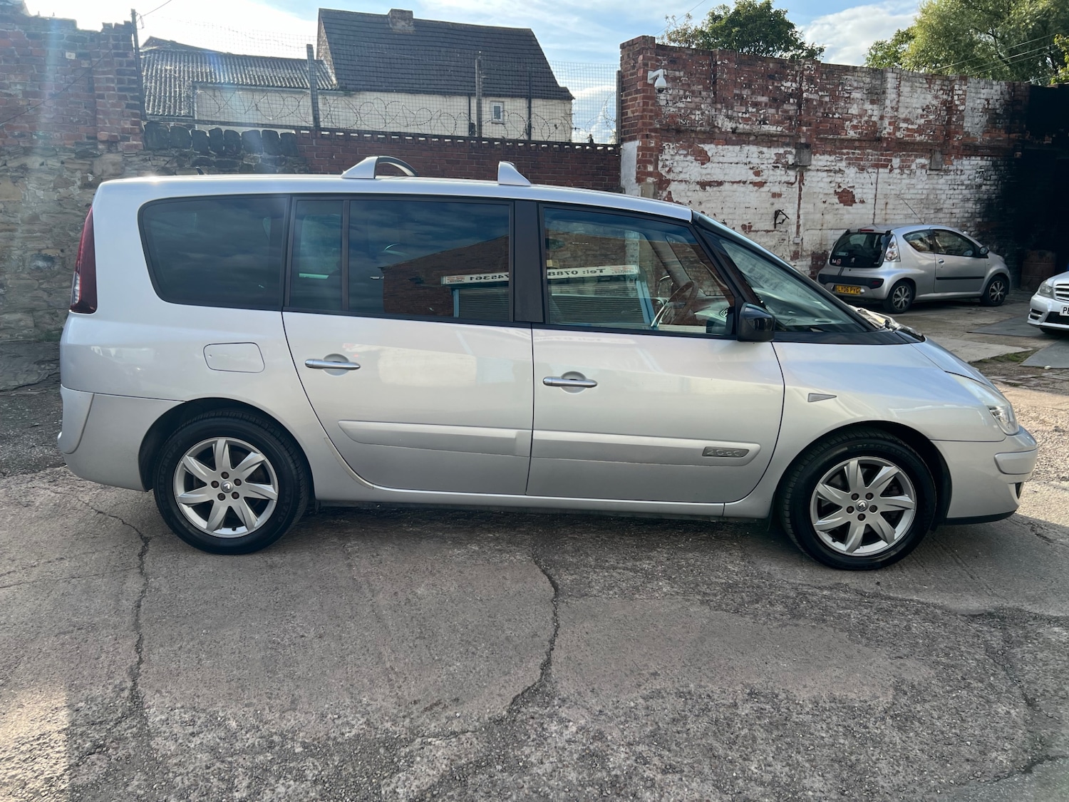 Used Renault Grand Espace 2011 for sale - 76316480: Photo 12