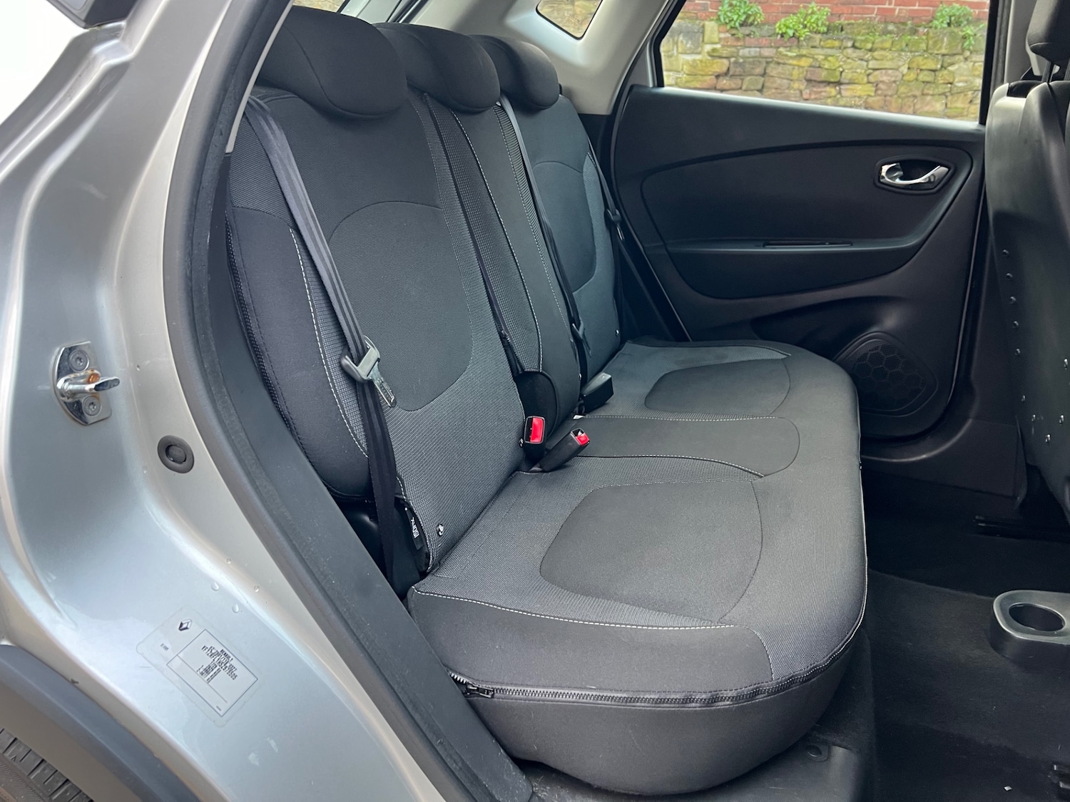 Used Renault Captur 2015 for sale - 77213650: Photo 15