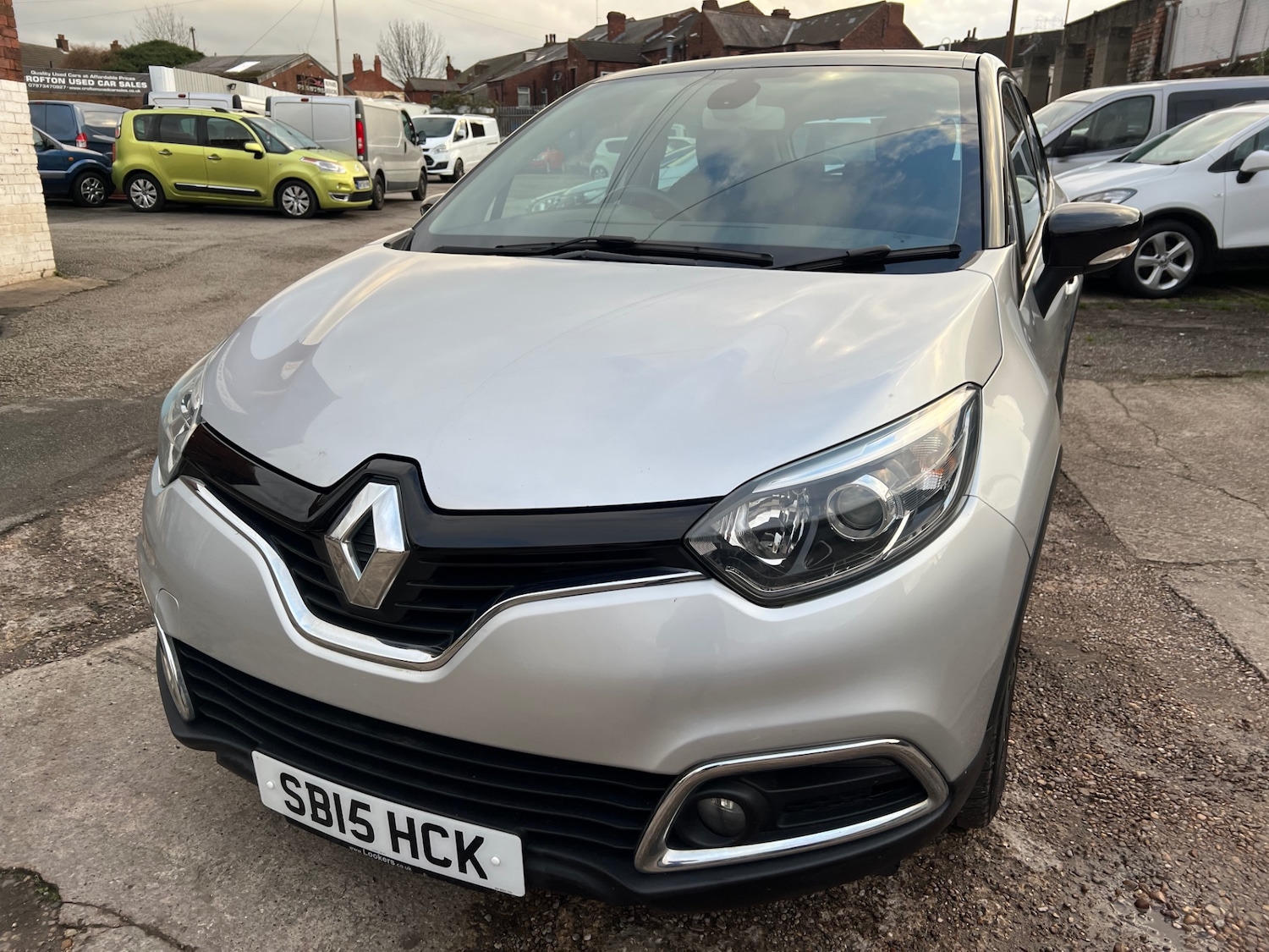 Used Renault Captur 2015 for sale - 77213650: Photo 4