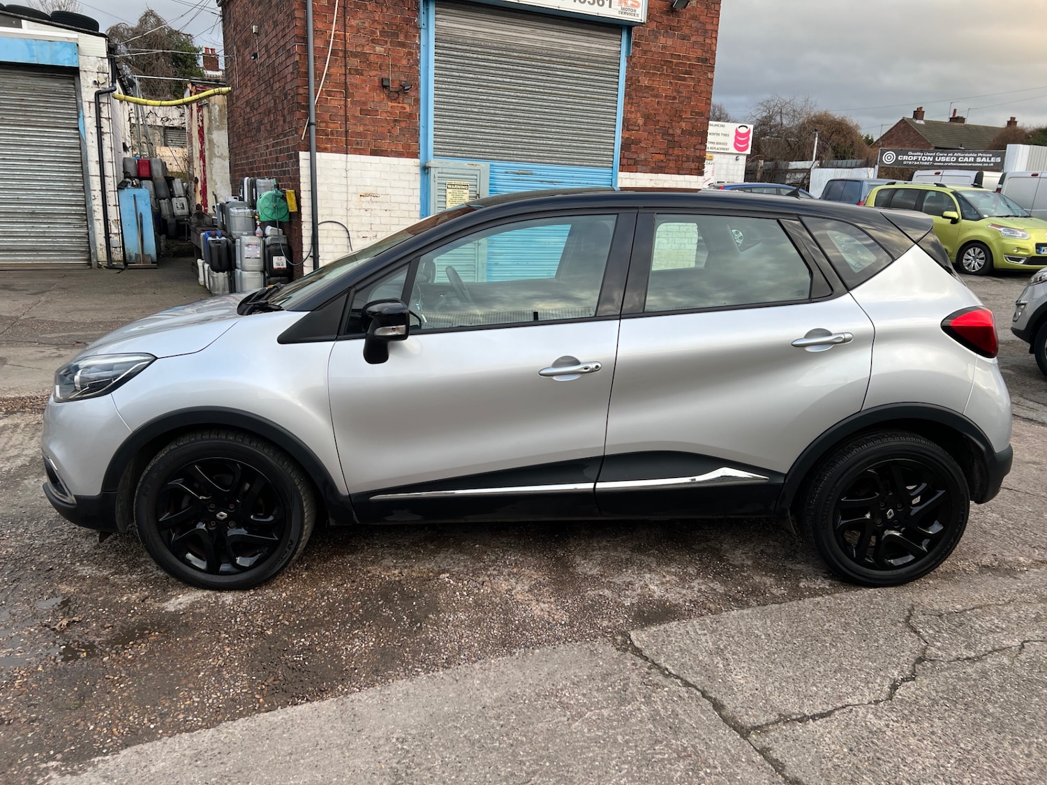Used Renault Captur 2015 for sale - 77213650: Photo 6